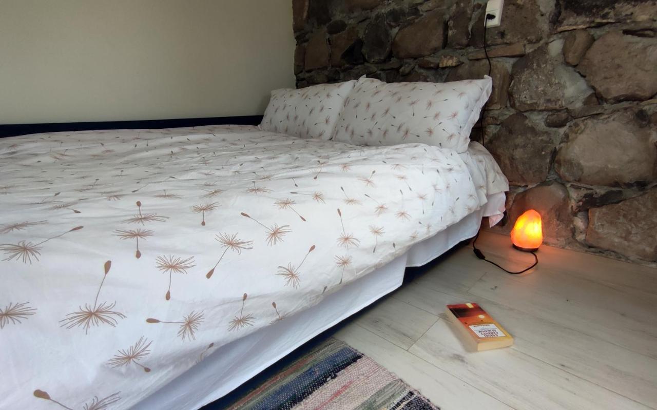 Zove Rural Cottage With Garden Views K'arashamb Extérieur photo