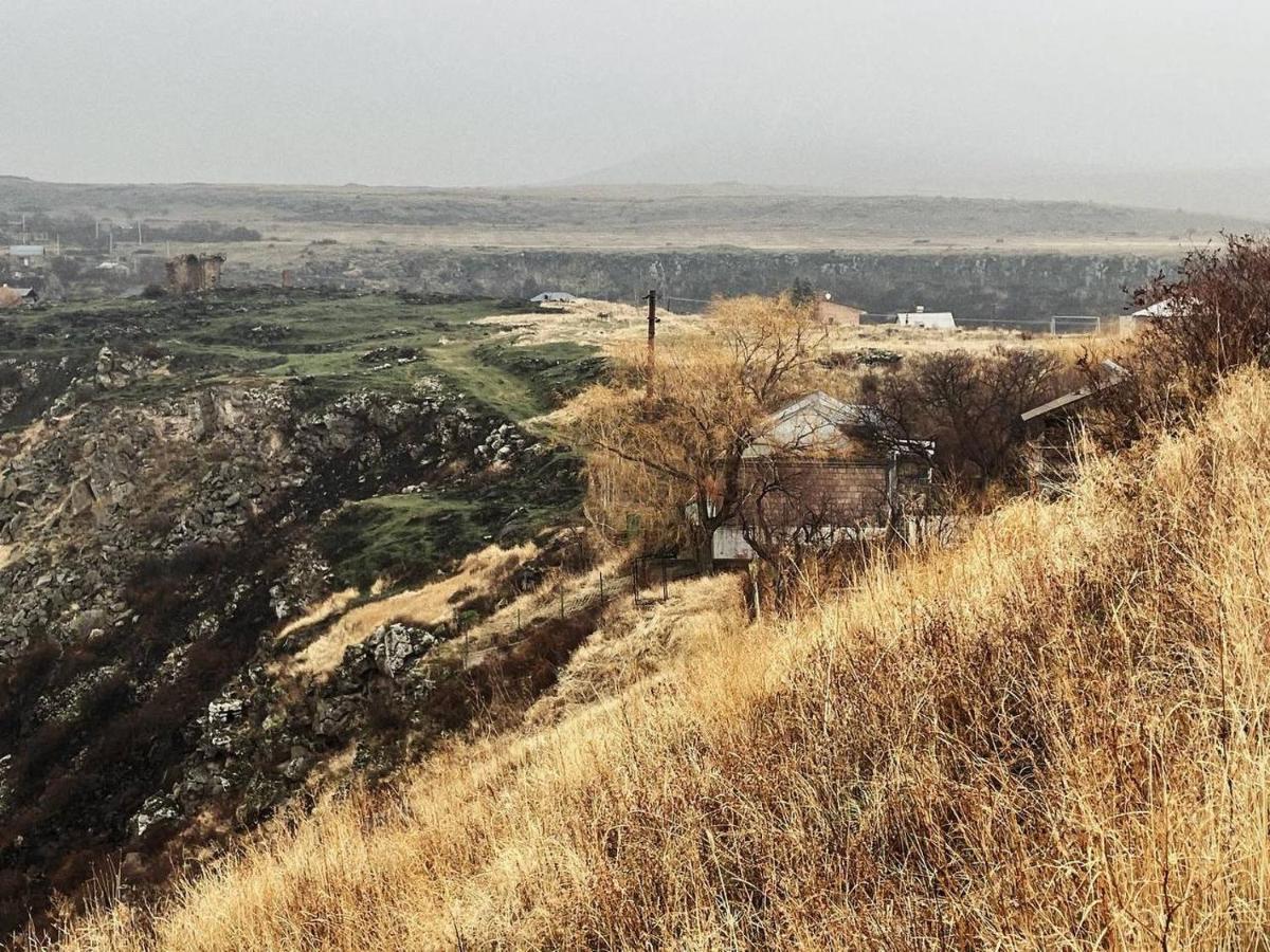 Zove Rural Cottage With Garden Views K'arashamb Extérieur photo