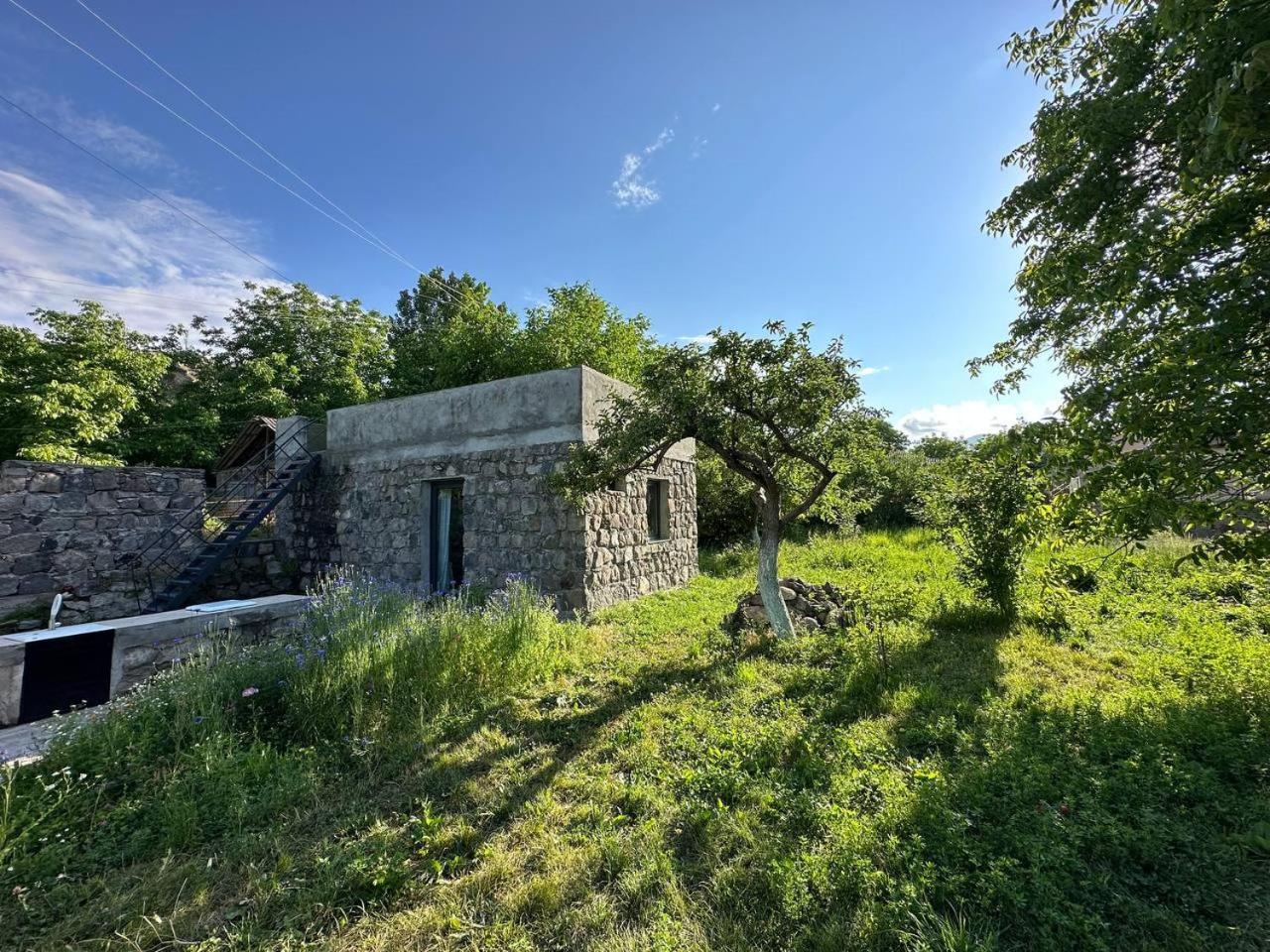 Zove Rural Cottage With Garden Views K'arashamb Extérieur photo